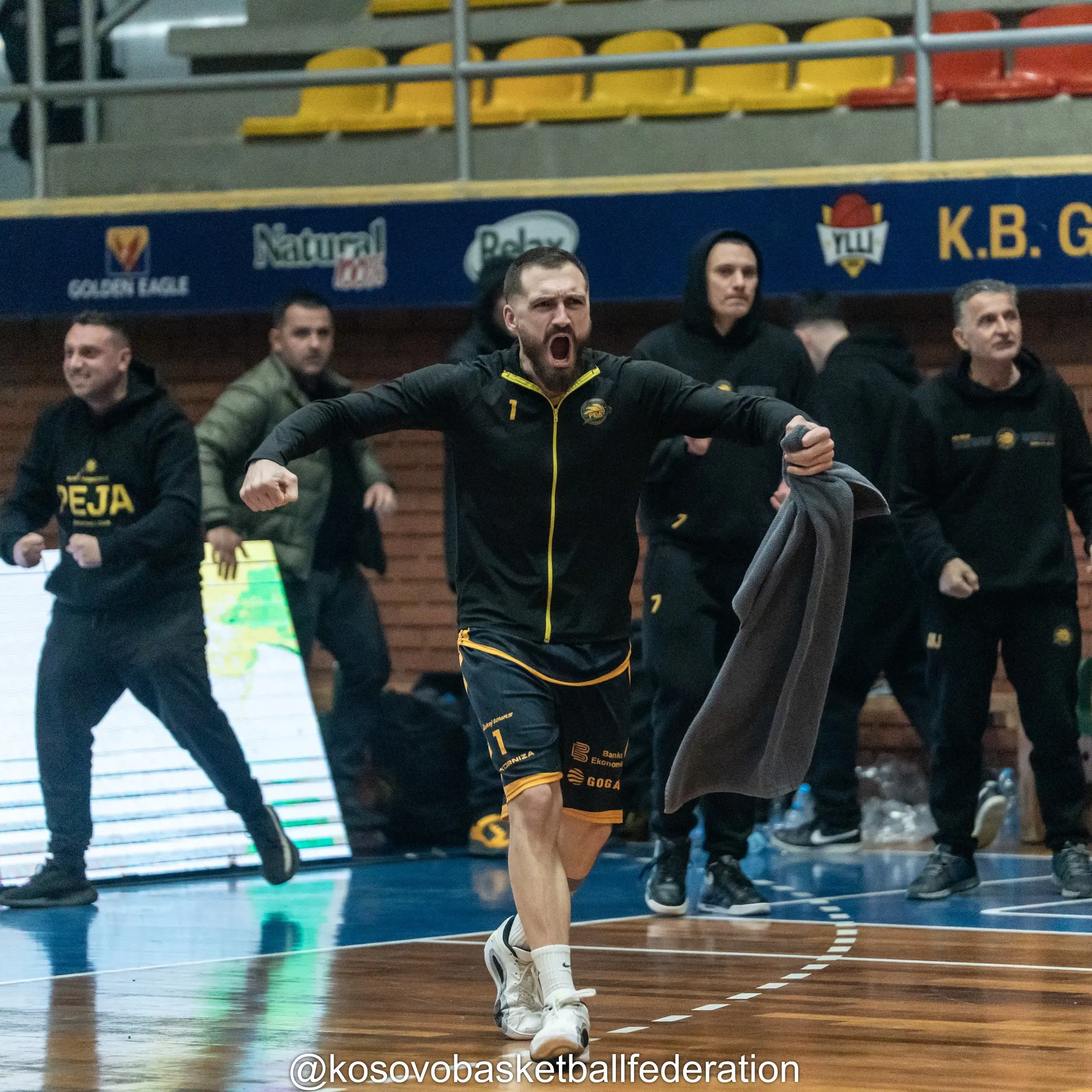 Pamje nga ndeshja Golden Eagle Ylli-Peja